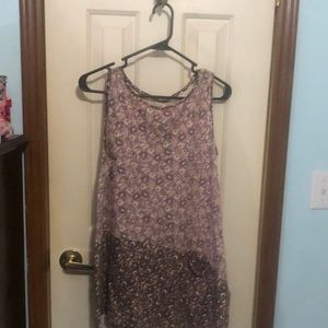 Tank top by Logo size Small